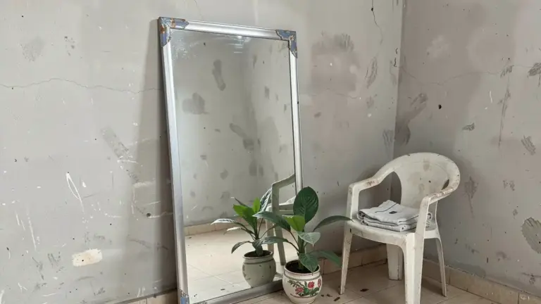 Como Decorar um Ambiente Escuro? 5 Truques que Funcionam